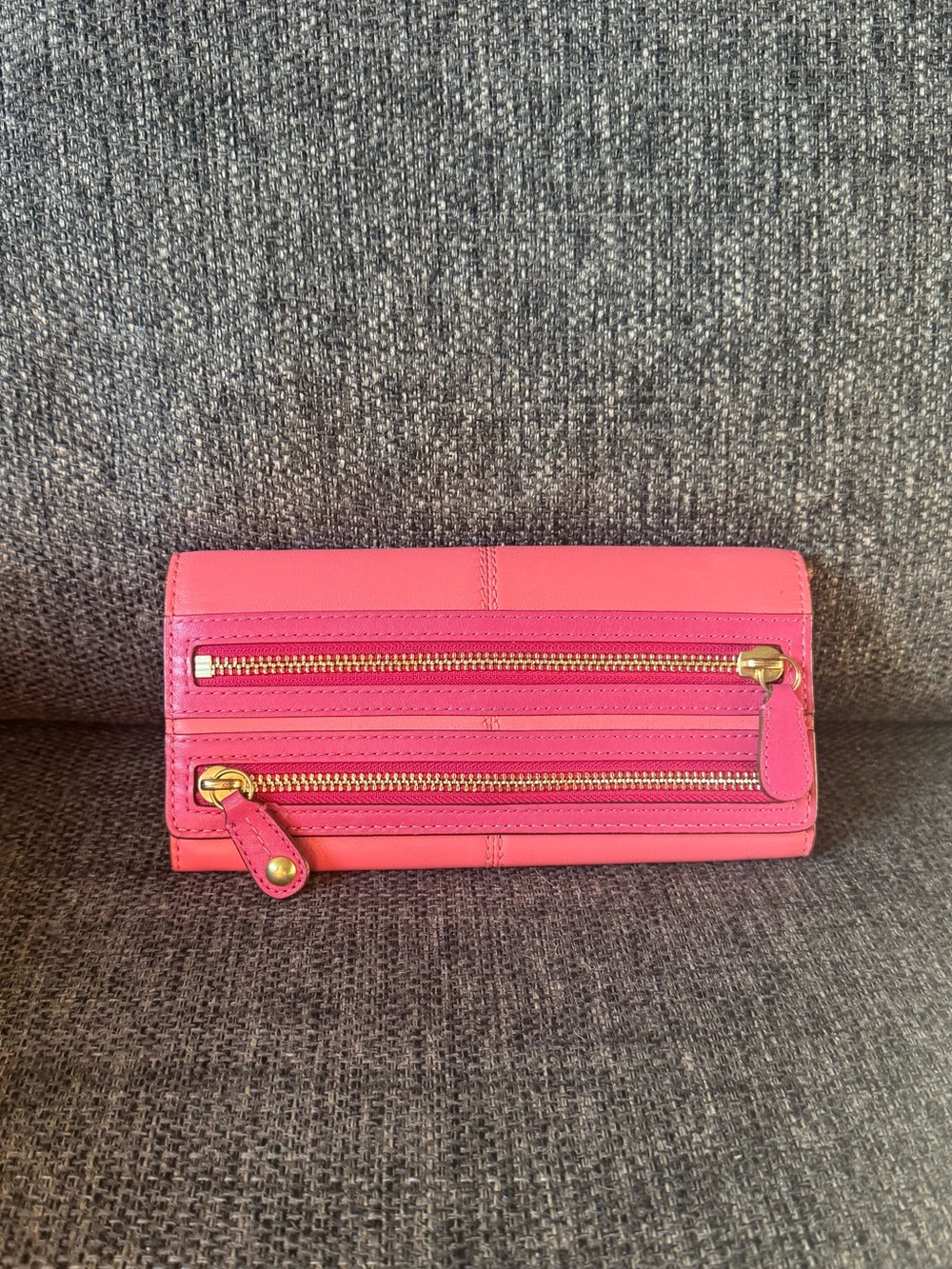 Coach Bonnie Slim Envelope Wallet Coral & Pink Colour Block Design Double Zipper